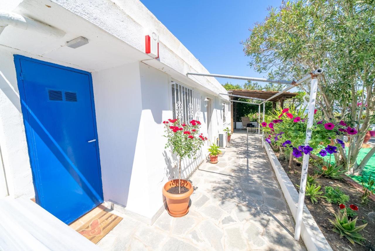 Little Villa - Walk To The Beach เทสซาโลนิกิ ภายนอก รูปภาพ